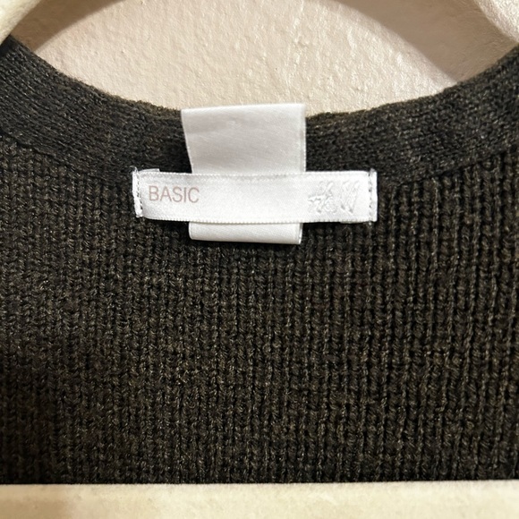 H&M Olive green long cardigan - Picture 2 of 5